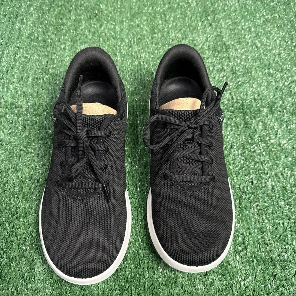 NWB Kizik Madrid Slip-On Eco-Knit Wide Black Athletic Sneakers Mens 5 Womens 6.5